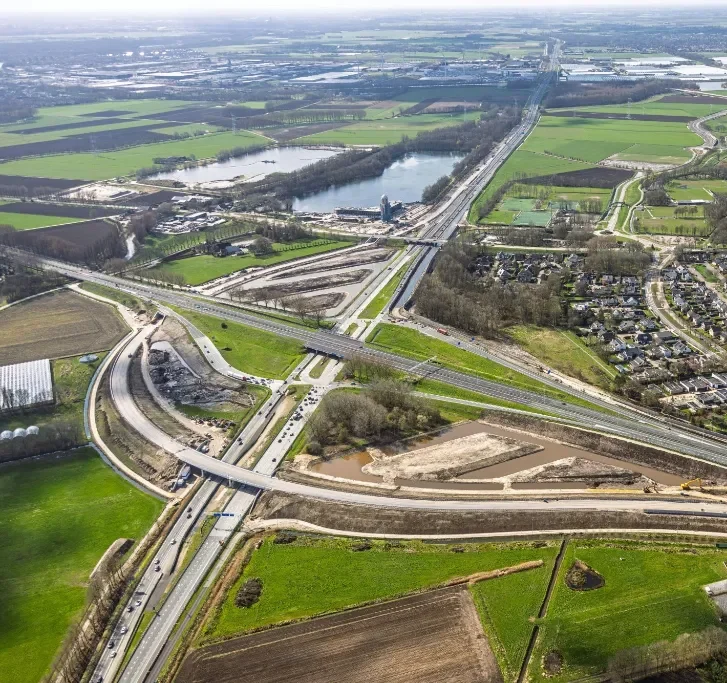 Aansluiting nieuwe verbindingsboog Hooipolder A59 naar A27